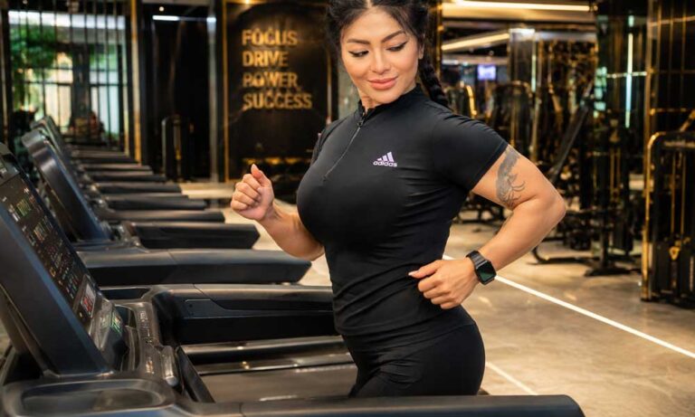 Strength Training vs Cardio: Mana yang Lebih Cepat Membakar Lemak? Jawabannya Mungkin Akan Mengejutkan Anda!